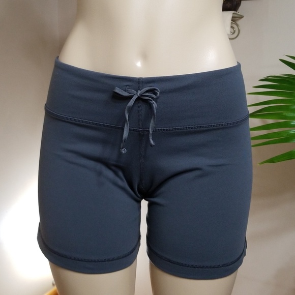 lululemon athletica Pants - LULULEMON ATHLETICA SHORTS